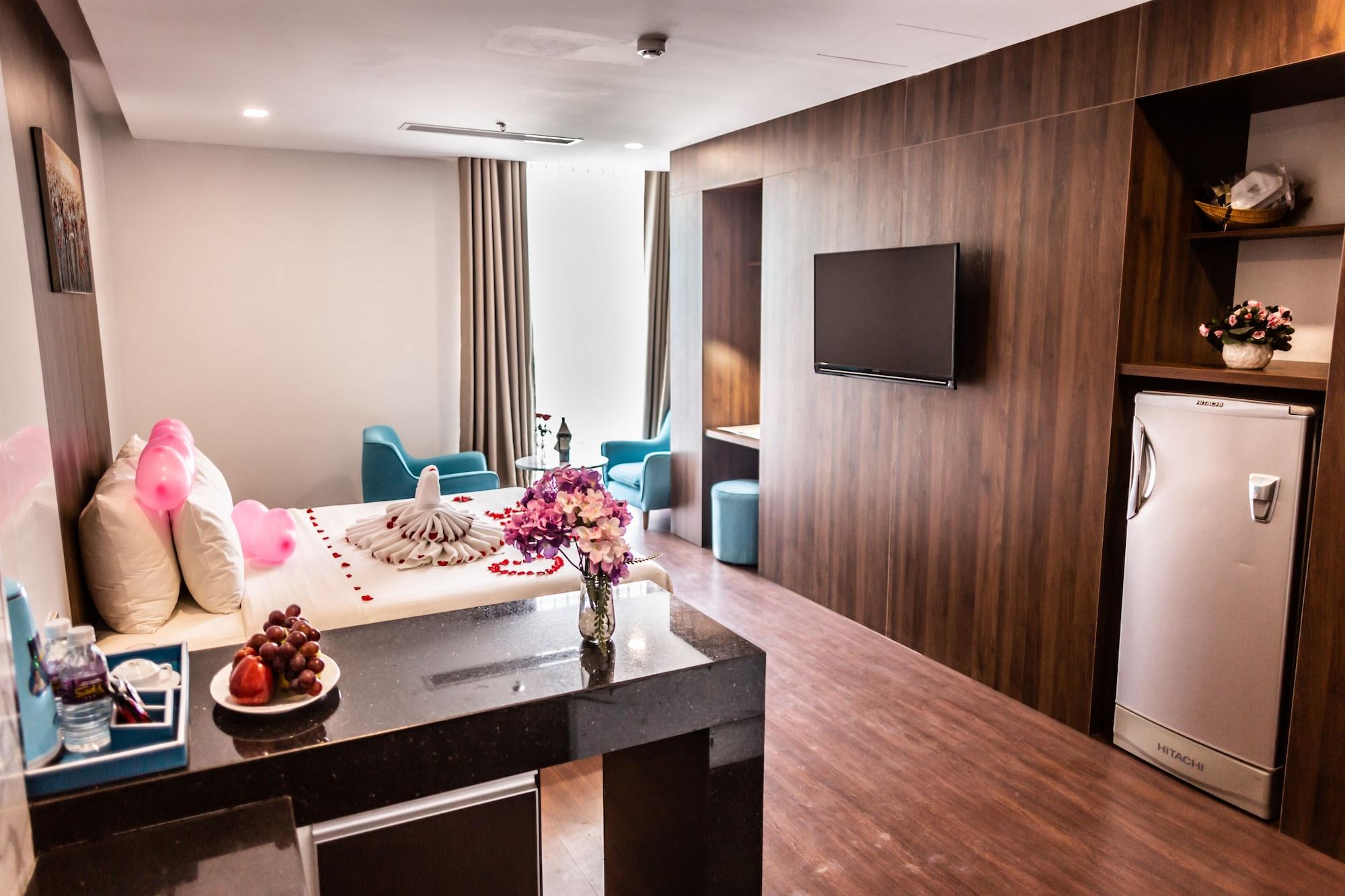 Gold Hotel Da Nang By Haviland מראה חיצוני תמונה