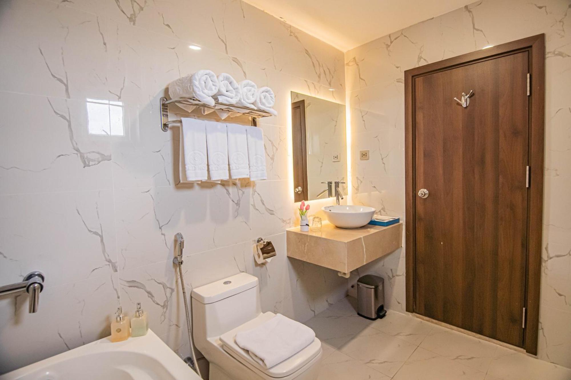 Gold Hotel Da Nang By Haviland מראה חיצוני תמונה